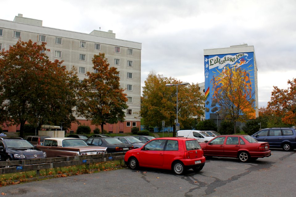 Storvreten, hus och muralmålning