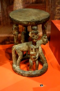 Stool, Douala - Glenbow Museum - DSC00477