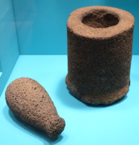 Stone mortar and pestle from Hawaii, Honolulu Museum of Art photo