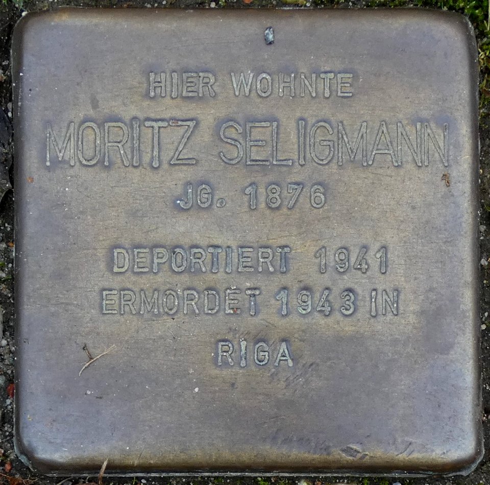Stolperstein Hauptstrasse 22 legden Moritz Seligmann