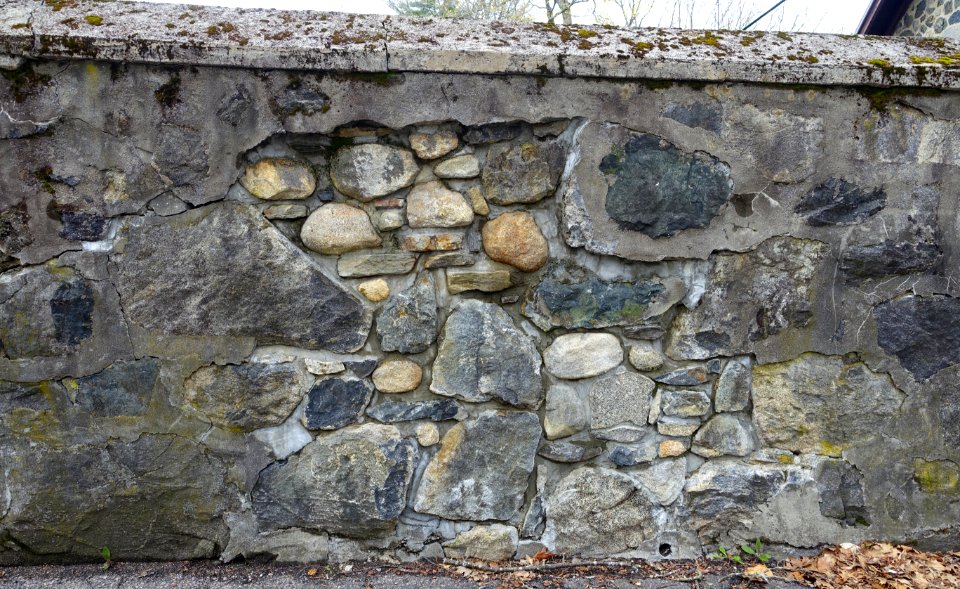 Stone wall - Arlington, MA - DSC00642