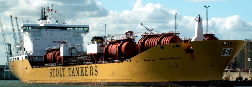 Stolt Confidence IMO 9102071 at Antwerp, Belgium 16-Sep-2005 (cropped)