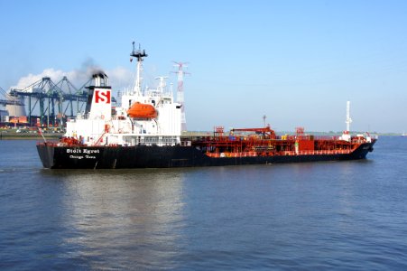 STOLT EGRET - IMO 9004308 - Callsign ZCFE4, leaving Berendrecht lock, Port of Antwerp, pic3