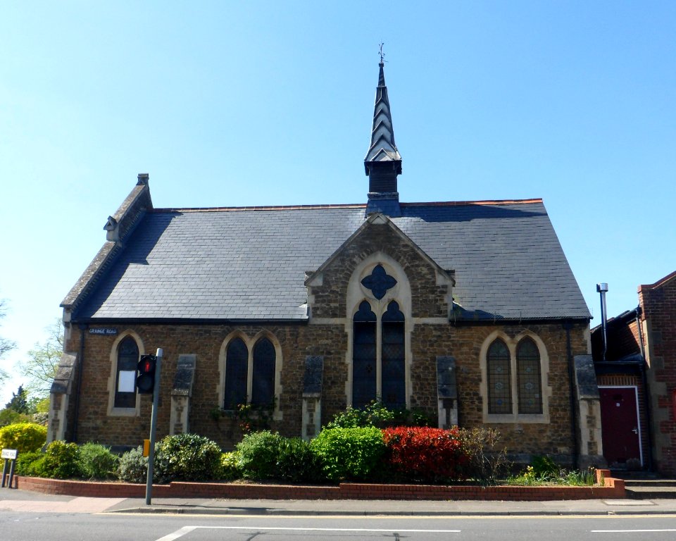 Stoughton Methodist Church, Manor Road, Stoughton, Guildford (April 2014, from East)