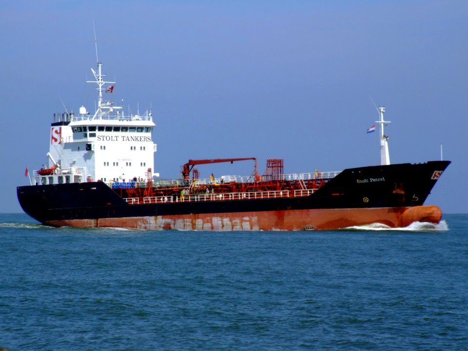 Stolt Petrel p2 approaching Port of Rotterdam, Holland 19-Jul-2007