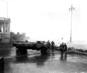 Storm op de kust boulevard Scheveningen, Bestanddeelnr 906-9161