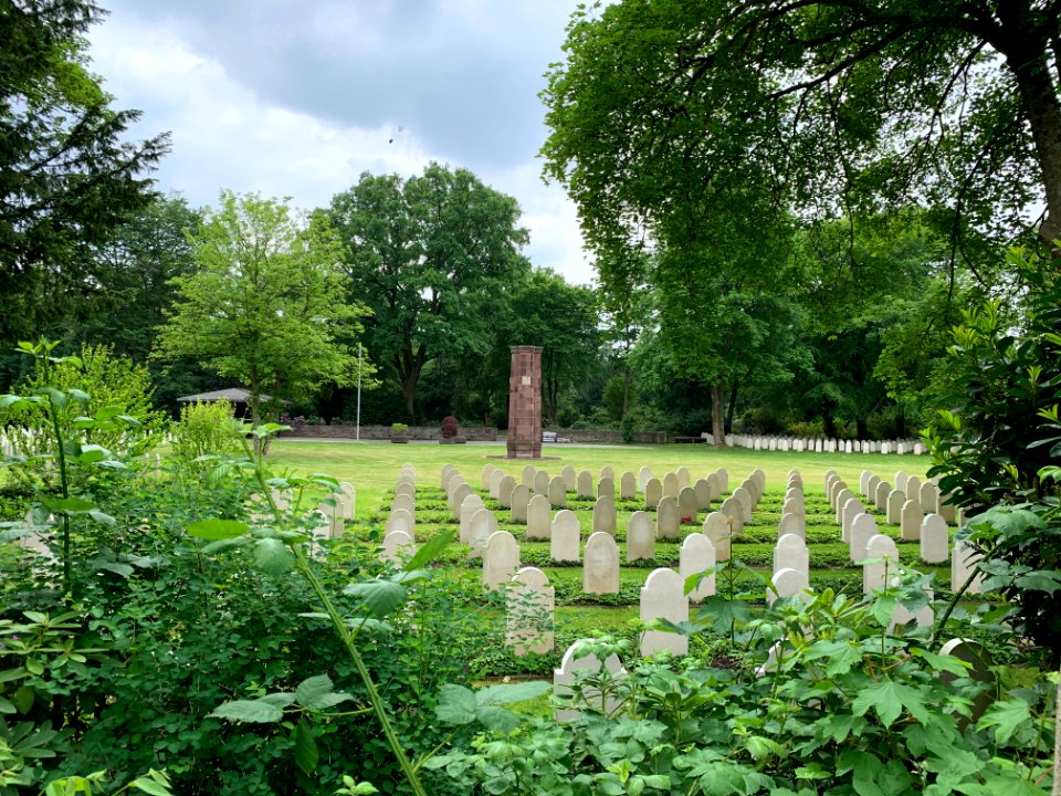 Stoffeler Friedhof, Niederländisches Ehrenfeld (1)