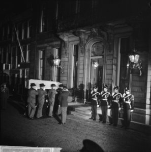 Stoffelijk overschot van prinses Wilhelmina overgebracht, Bestanddeelnr 914-5750