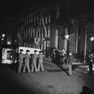 Stoffelijk overschot van prinses Wilhelmina overgebracht, Bestanddeelnr 914-5741