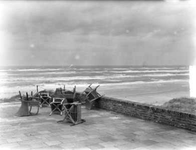Storm aan de kust in Zandvoort, Bestanddeelnr 904-4733 photo