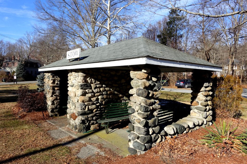 Stone shelter - Stow, Massachusetts - DSC08710