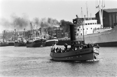 Stoomslepers in honderd jarig Noordzeekanaal, Bestanddeelnr 928-6275