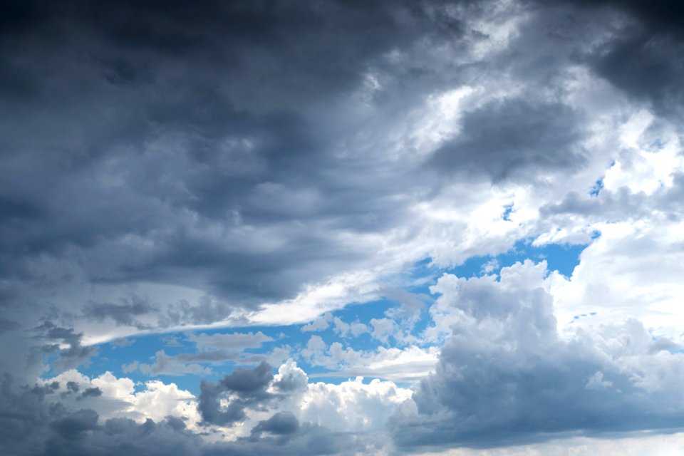 Storm clouds coming in over Gåseberg 1