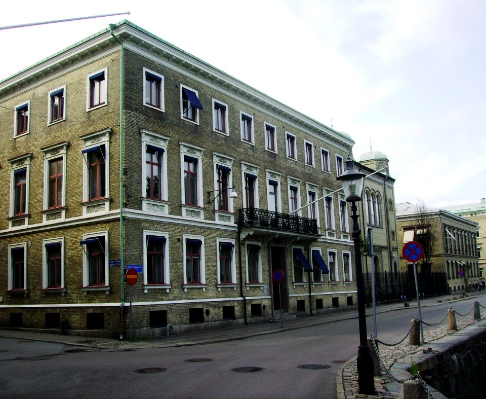 Stora Nygatan 17 och en halv