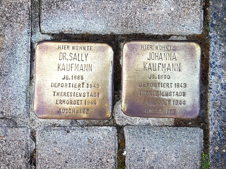 Stolpersteine kaufmann sally johanna prinz-albrecht-str 17 duisburg-duissern