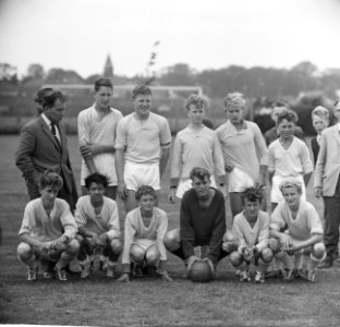 Straatvoetbalkampioenschappen te Haarlem, Bestanddeelnr 914-2023