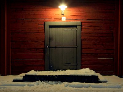 Storehouse Door Oulu Market Square 20140321