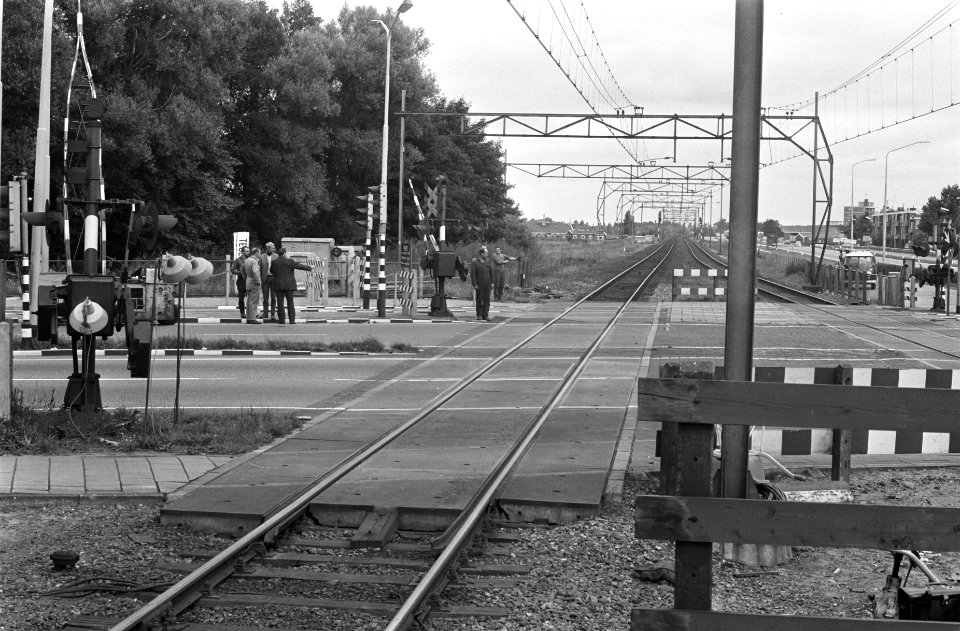 Storingen in verkeerslichtensysteem bij de Ahobs op de spoorwegovergang te Zaand, Bestanddeelnr 922-7507