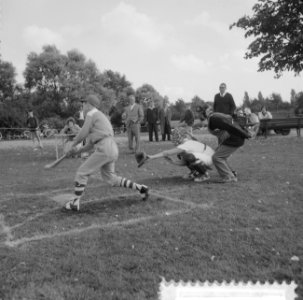 Straathonkbalcompetitie in Flevopark, Bestanddeelnr 911-6020