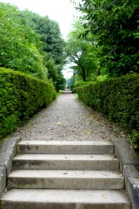 Straight walkway - Biddulph Grange Garden - Staffordshire, England - DSC09207