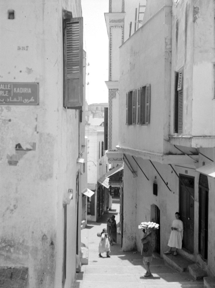 Straat in Tanger, Marokko, Bestanddeelnr 191-0277