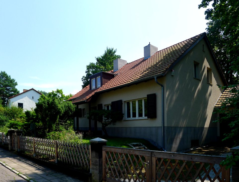 Straße 201 Nr. 1-12(Berlin-Niederschönhausen)