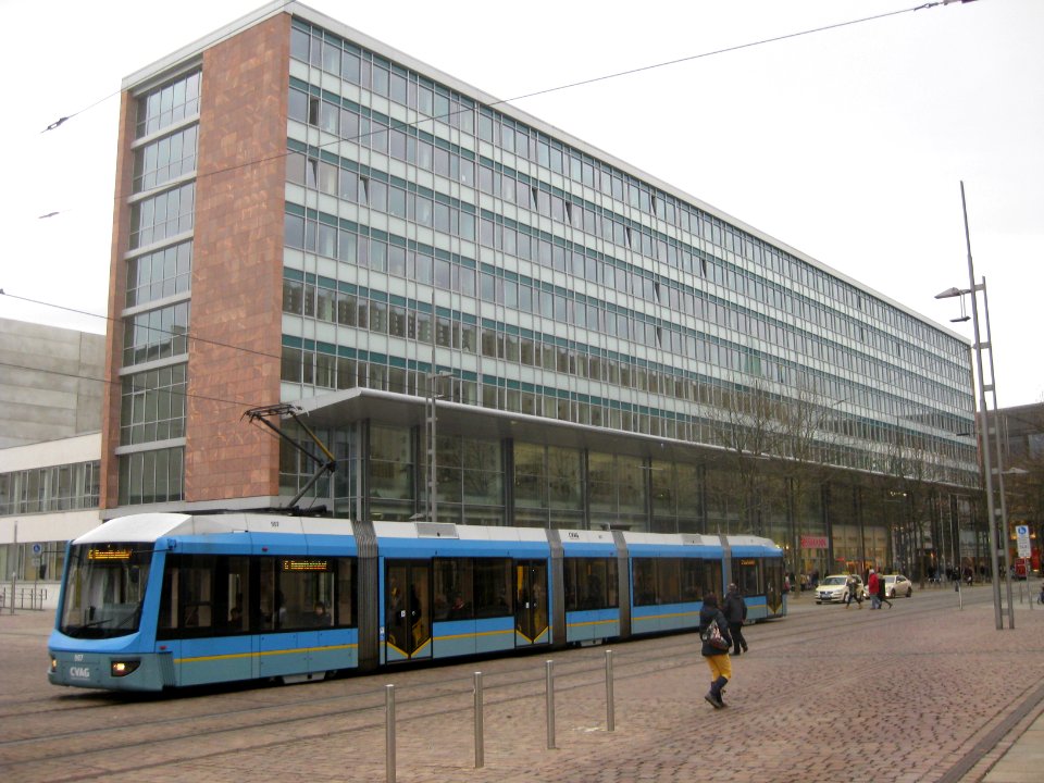 Straße der Nationen 2, 4