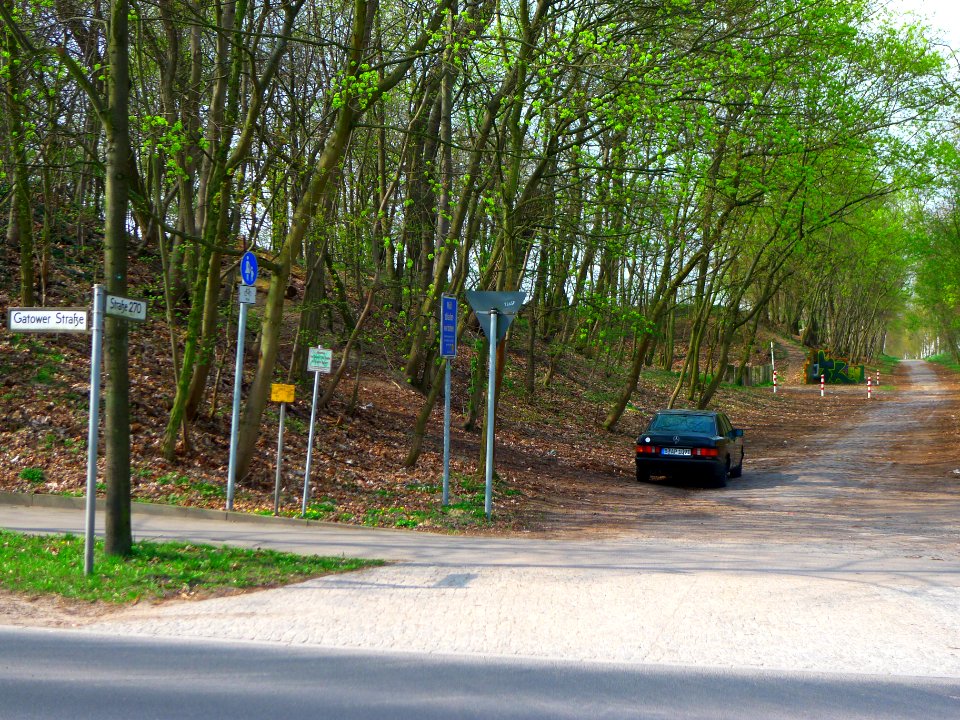 Straße 270 (Berlin-Wilhelmstadt)