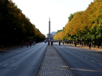 Straße des 17. Juni during Extinction Rebellion blockade of Großer Stern 06
