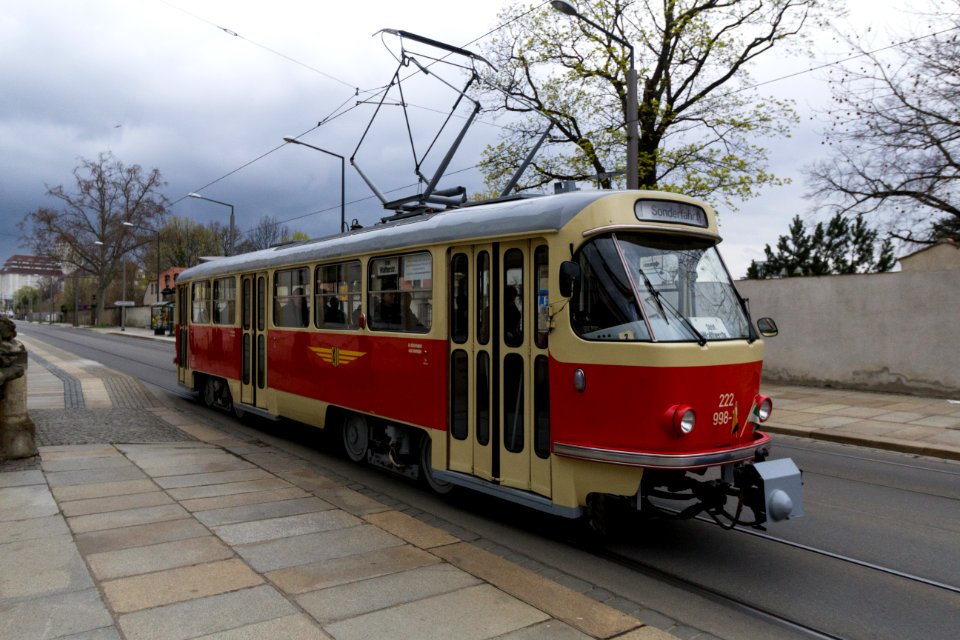 Straßenbahn 222 998-7 - vor Krankenhaus Friedrichstadt (10)