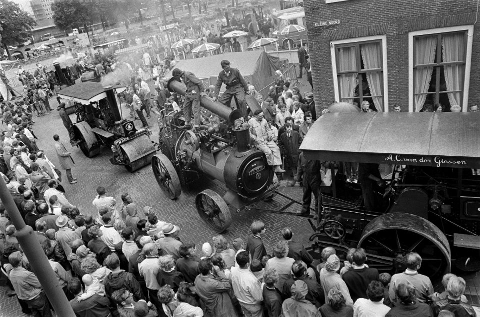 Stoomwalsparade in Hoorn, Bestanddeelnr 923-6604