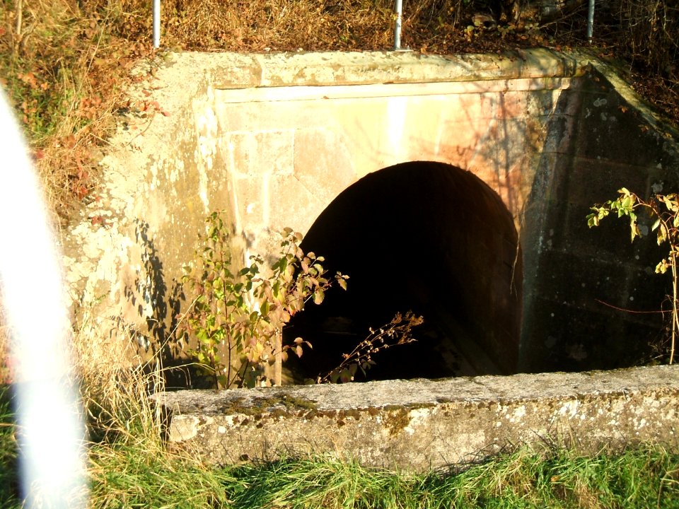 Straßbach, Bahndurchlass ein