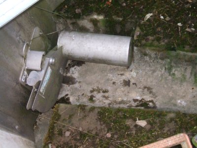 Straßbach automatischer Schieber von Flutmulde