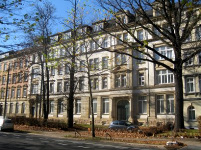 Straße der Nationen 67; 69