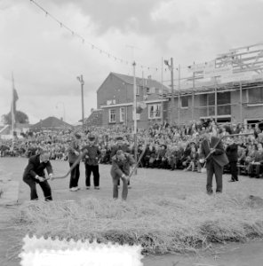Stoppelhaene (roggeoogstfeest), bindwedstrijd, Bestanddeelnr 916-7905