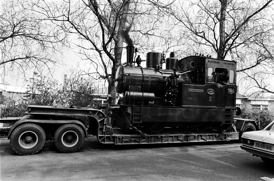 Stoomtram uit 1922, die zal gaan rijden op de lijn Amsterdam Uithoorn tijdens v, Bestanddeelnr 929-6914