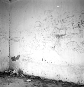 Surabaya Het Europese kerkhof te Lawang werd door de TNI onteerd en geschonden., Bestanddeelnr 11997