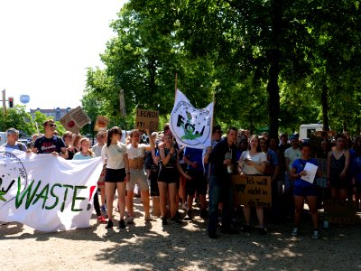 StopTheWaste FÖJ demonstration 113