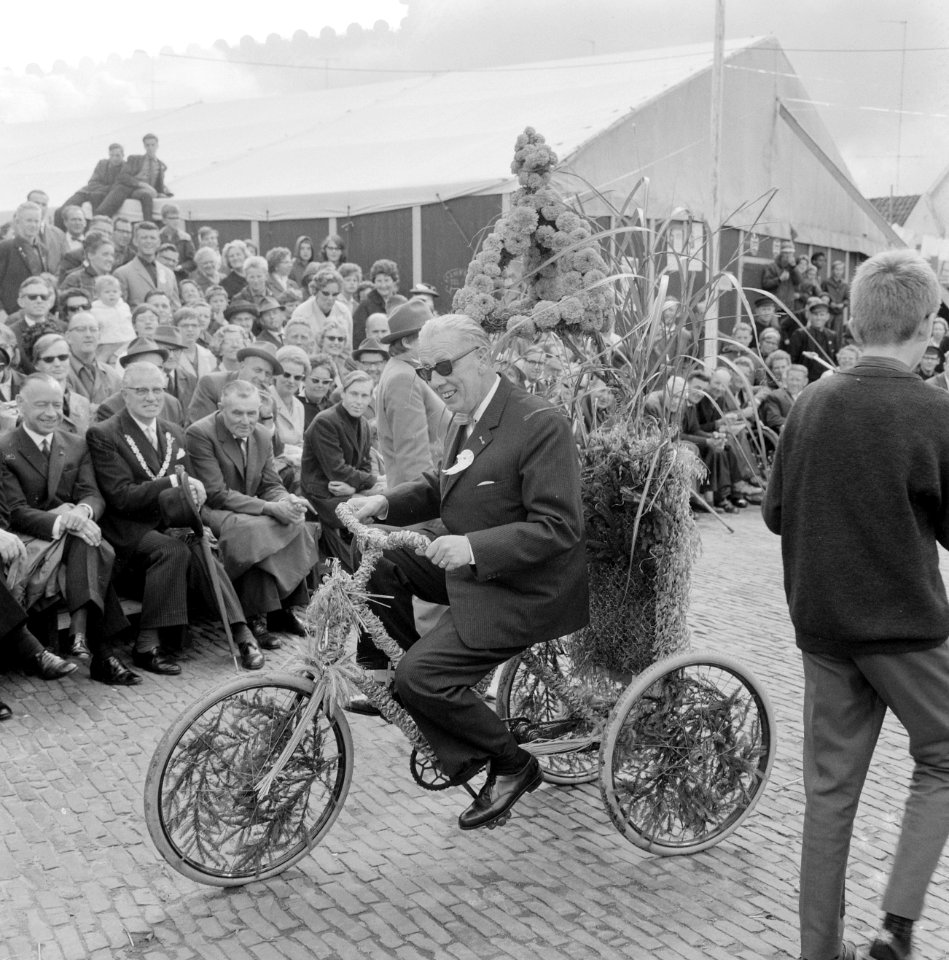 Stoppelhaene (roggeoogstfeest), bindwedstrijd, Bestanddeelnr 916-7900