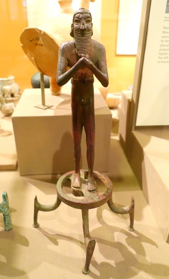 Support in the form of a nude male worshipper, 2 of 2, Khafajah, Temple Oval I, Early Dynastic period, 2900-2700 BC, copper alloy - Oriental Institute Museum, University of Chicago - DSC07458