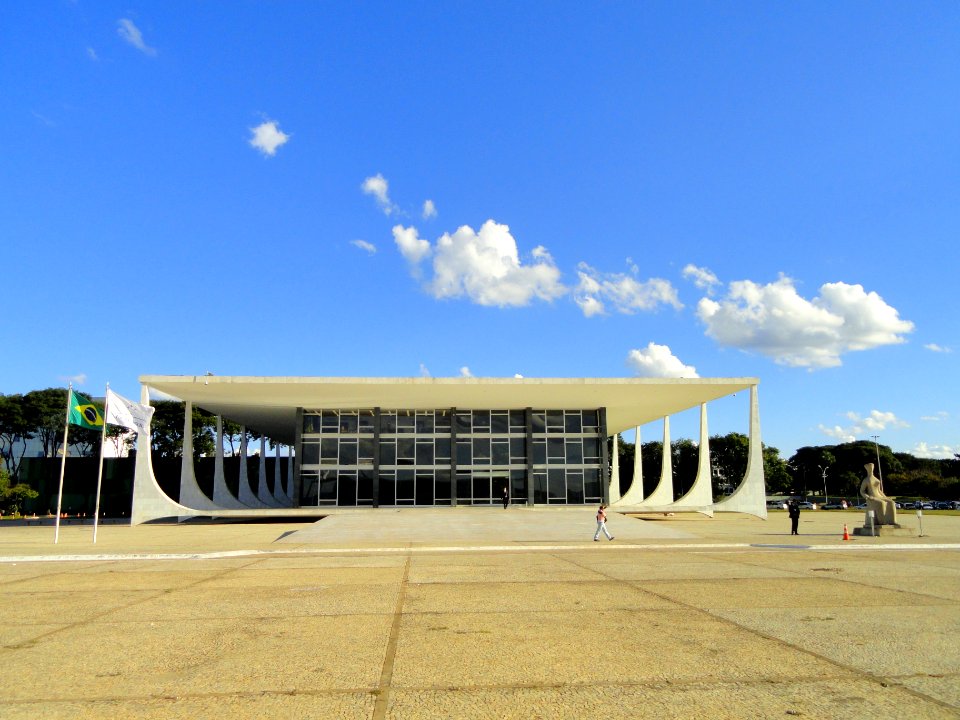 Supremo Tribunal Federal building in Brasilia - DSC00288