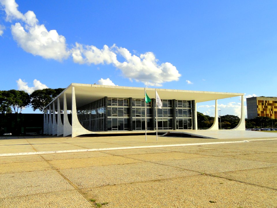 Supremo Tribunal Federal building in Brasilia - DSC00283
