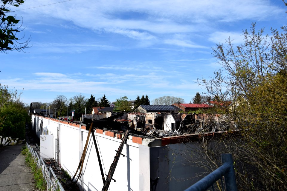 Supermarkt Ledo in Ahrensfelde (Brandenburg) durch Brand zerstört 4v10