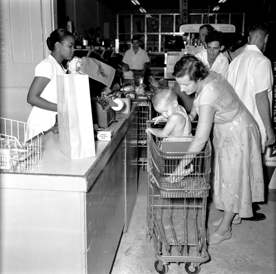 Supermarkt in Willemstad, Bestanddeelnr 252-2948