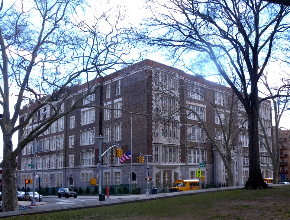Sunset Park PS 169 7 Av 43 St jeh