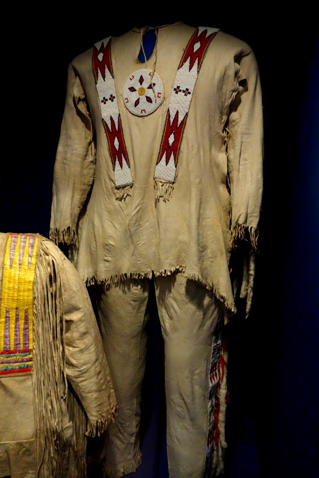 Suite owned by Willie Scraping White, Kainai, mid 1900s, elk hide, glass beads, weasel pelts - Glenbow Museum - DSC01034