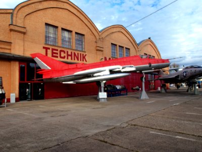 Sukhoi Su-22M4 Fitter 9 M09 pic1