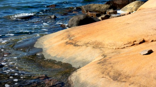 Sunlit granite cliffs in Loddebo 2