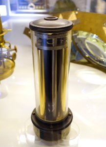 Sun valve designed by Gustaf Dalen, 1912, turns lighthouse on at night and off during the day, TM34299 - Tekniska museet - Stockholm, Sweden - DSC01443