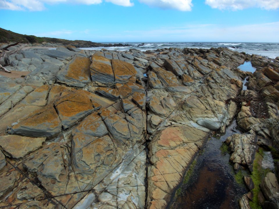 Sundown-Point-rocks-20160924-011